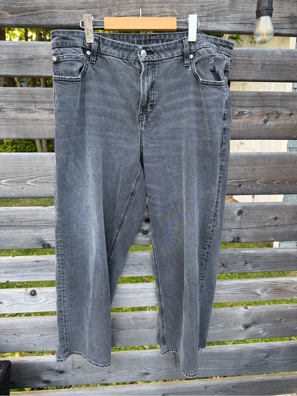 American Eagle Outfitters Relaxed-Fit Jeans in Washed Black